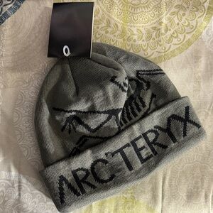 Arc'teryx Grey Knit Beanie with Black Logo